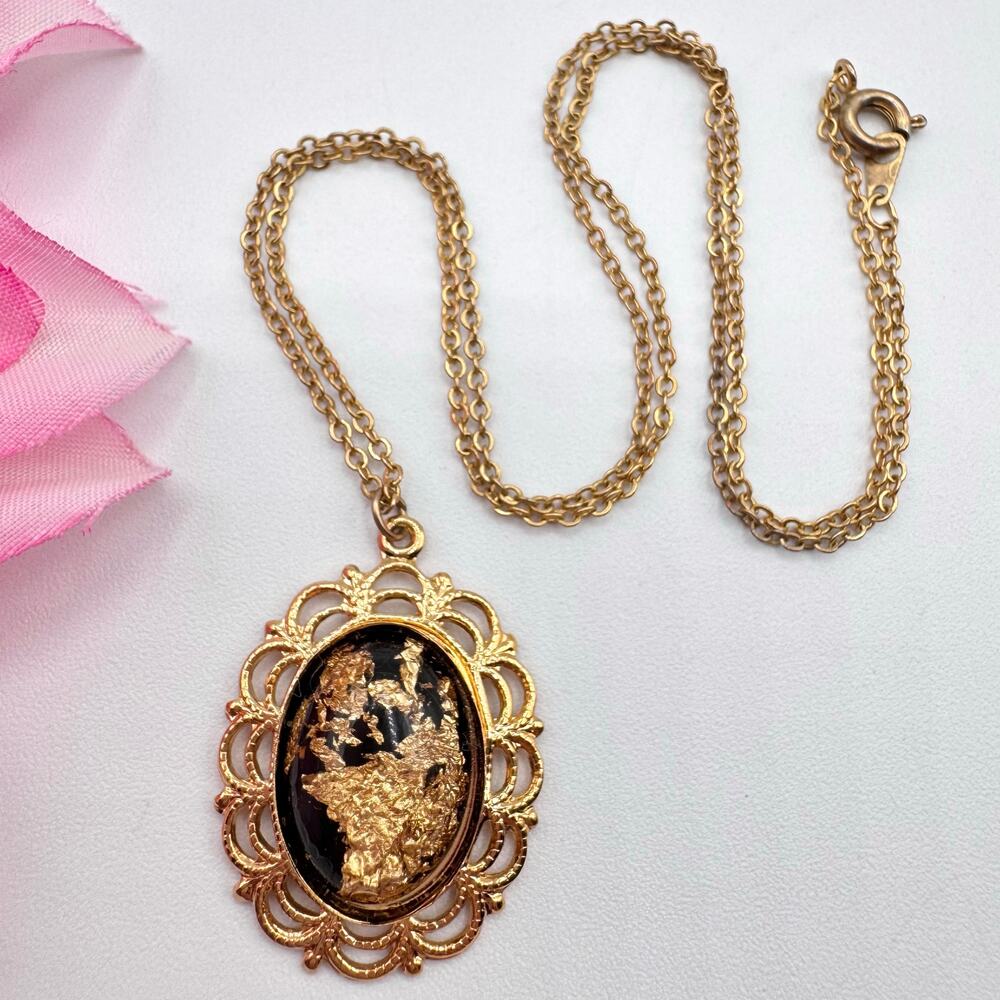 Vintage Gold Leaf In Resin Cameo Style Opulent Ornate Pendant Necklace Granny